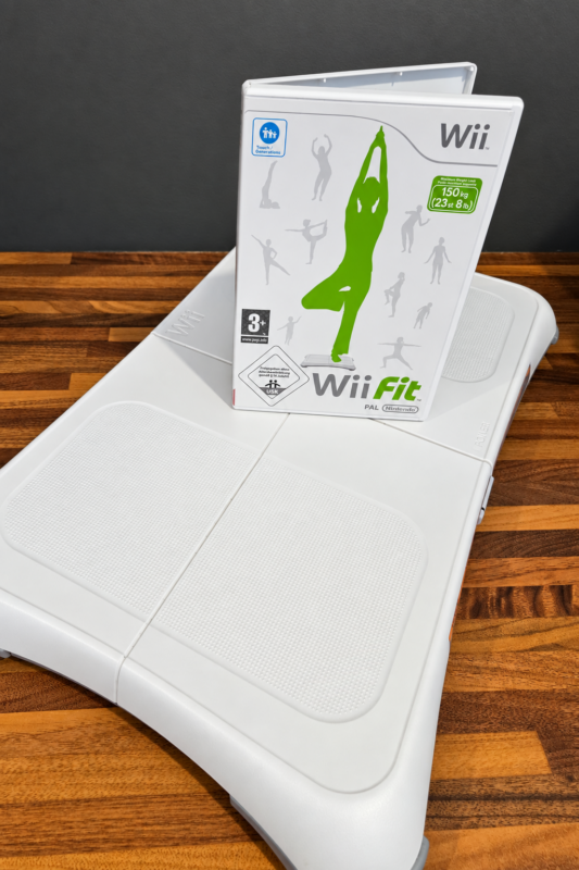 Wii Fit Plus Balance + Jeu (sans boîte) Nintendo Wii PAL FR – Party game Nintendo Wii très bon état testé